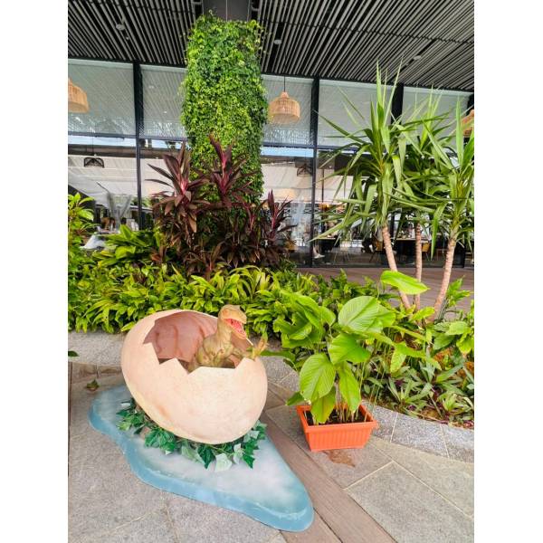 Hatching Dino Eggs with Baby Dinosaur Options / Set ( Beige , Green Dino , Velociraptor , Trex, Jurassic , Prehistoric Age / Giant Egg )