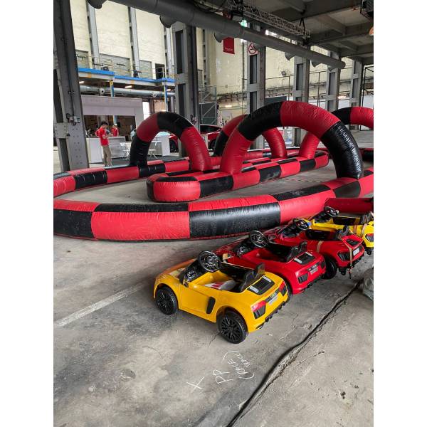Battery Operated Children Toy Cars with 12m x 6m Inflatable Racing Track  ( Racing, Carnival, Fun Fair, F1, Formula 1, Car )