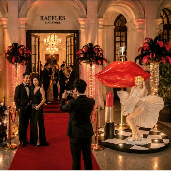 Marilyn Monroe with Giant Lips and Mic Photo Op Set ( Dinner and Dance /  Dnd / Gala / Music Fest / Theme / Disco Party)