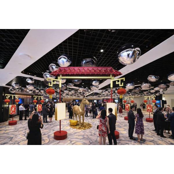 Arches, Barriers, Fencing, Signages & Stands