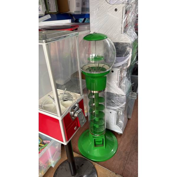 Round Spiral Gashapon Machine ( Capsule Ball Dispenser )