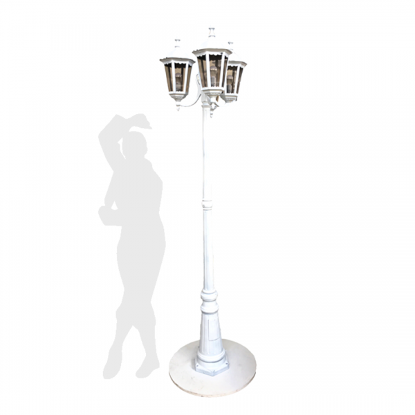 Triple headed lamp post (Design 1)