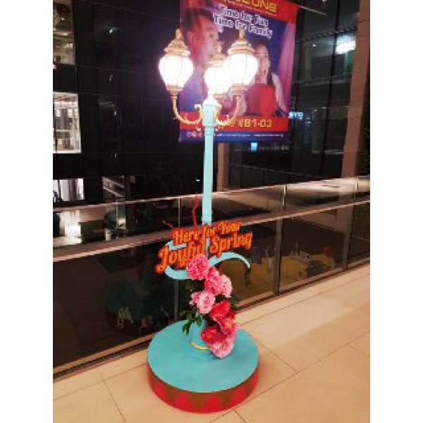 Lamp Posts & Lightings