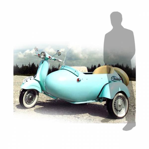 Blue Vespa with Sidecar (Classic / Vintage / Scooter/Motorbike)