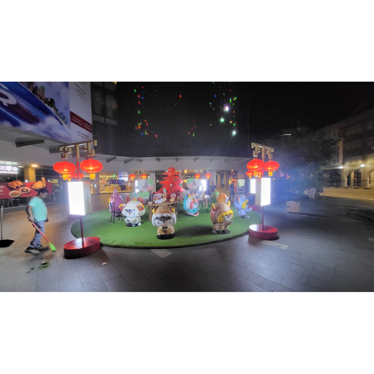 Oriental Lantern Pole with Lightbox and Weighted Base - SG's Largest ...