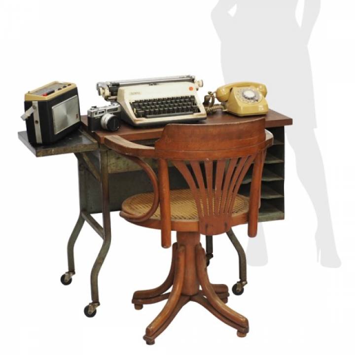 Antique Work Station SG's Larget Antique Furniture Rental Platform